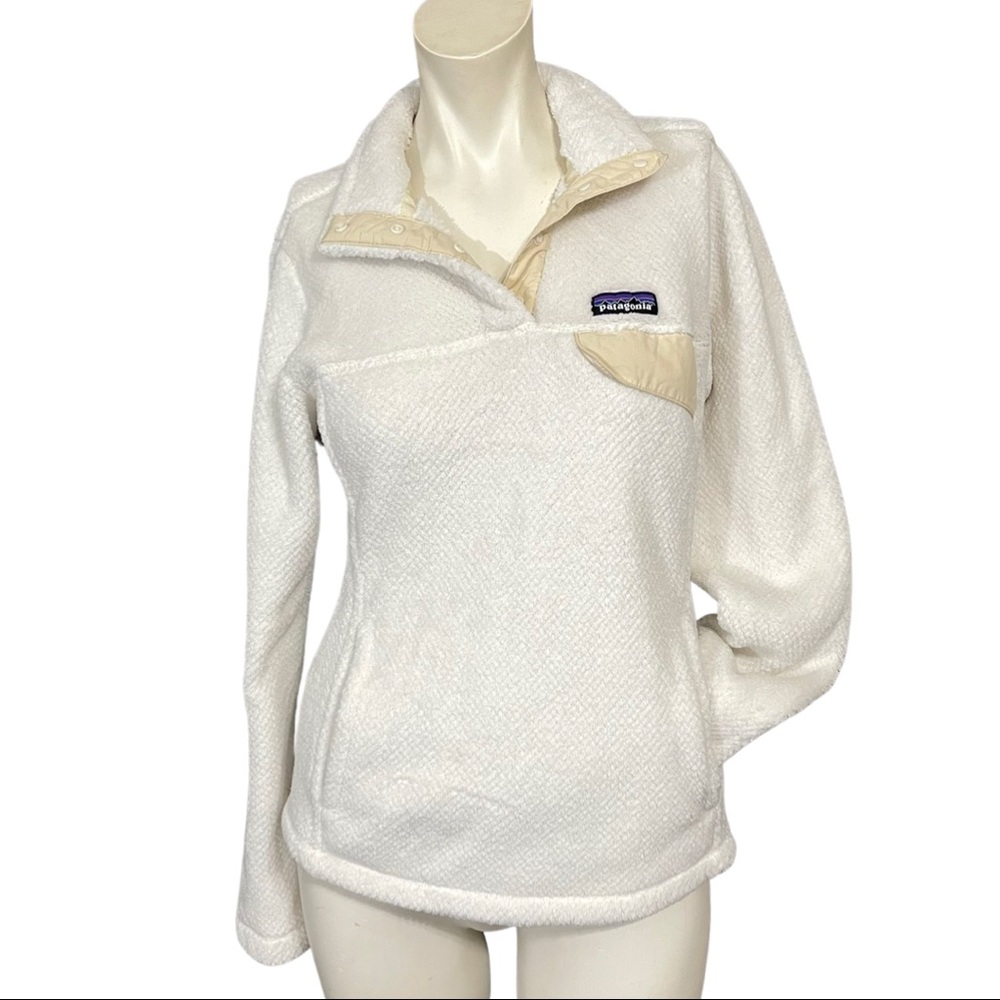 Patagonia Women's Retool Snap-T
Fleece Pullover Raw Linen White (XS)